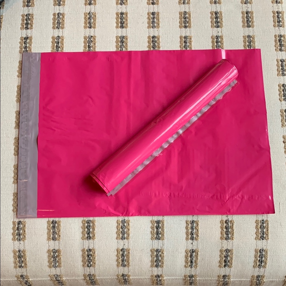 10 count 14.5” x 19” hot pink poly mailers NEW